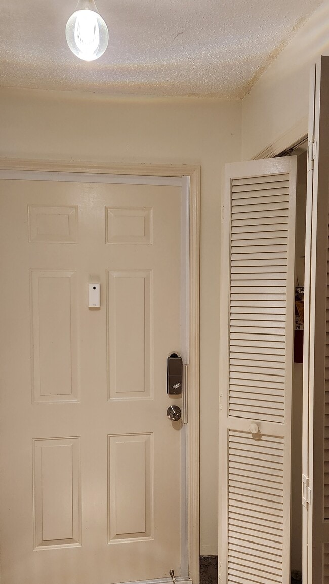 Foto del edificio - 3705 S Lake Orlando Pky