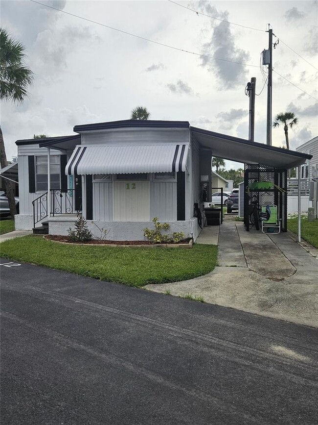 Building Photo - 4851 W Gandy Blvd