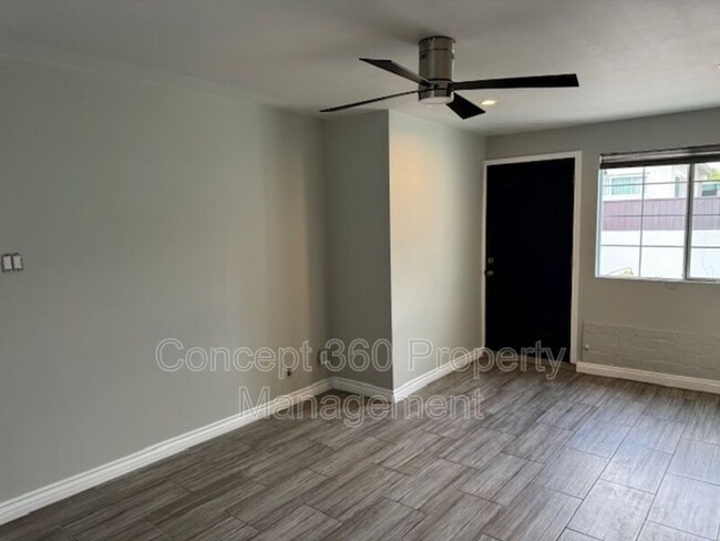 Building Photo - 5261 Ledgewood Rd