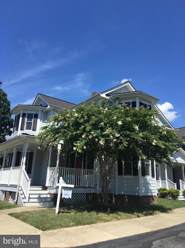 Primary Photo - 106 St Marys Ave