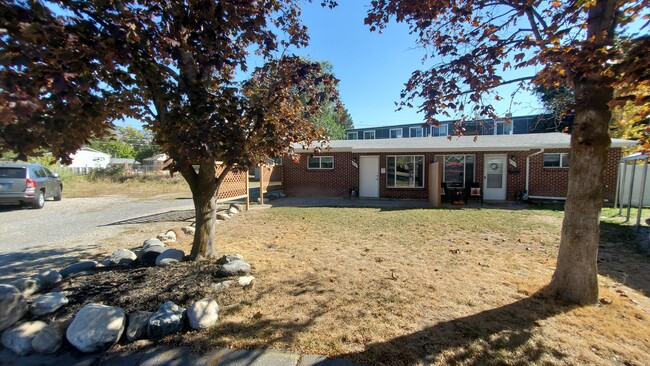 Building Photo - 4365 S Rose Garden Ln