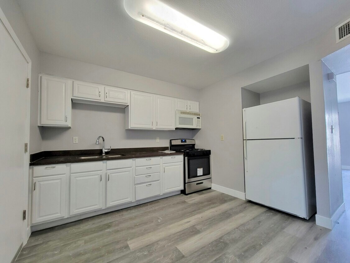 Photo - 1833 East Harvard Street, Unit 3