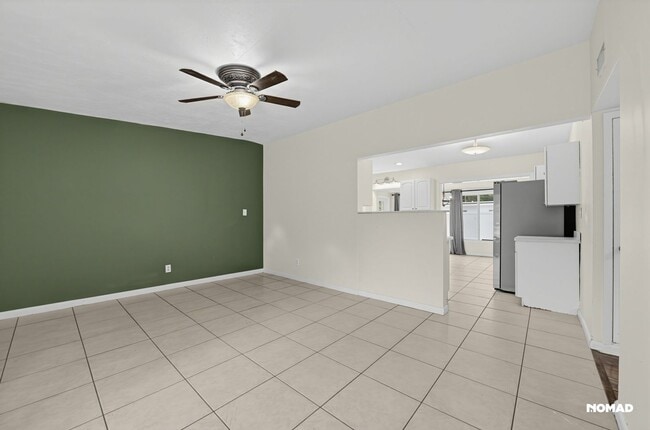Foto del edificio - 235 Cherrywood Dr