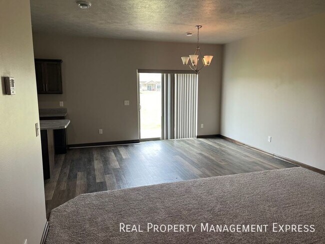 Foto del edificio - 5904 S Bounty Pl