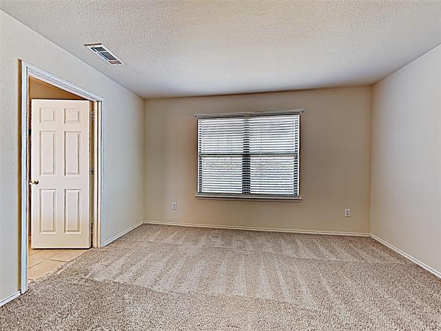 Foto del edificio - 5117 Meridian Ln