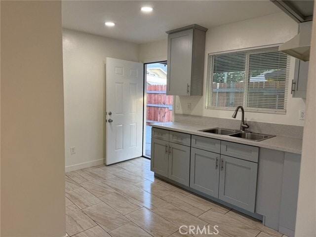 Foto del edificio - 5118 Lincoln Ave