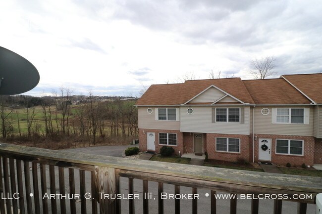 Foto del edificio - 4 Hanna Ln