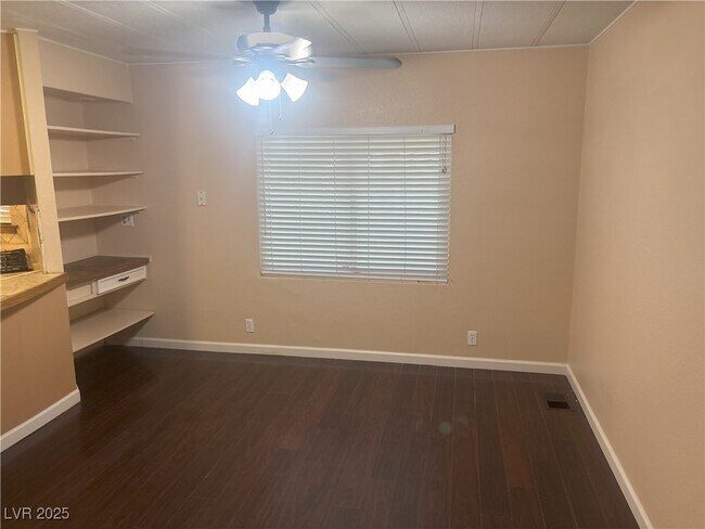 Foto del edificio - 282 Aztec Ln