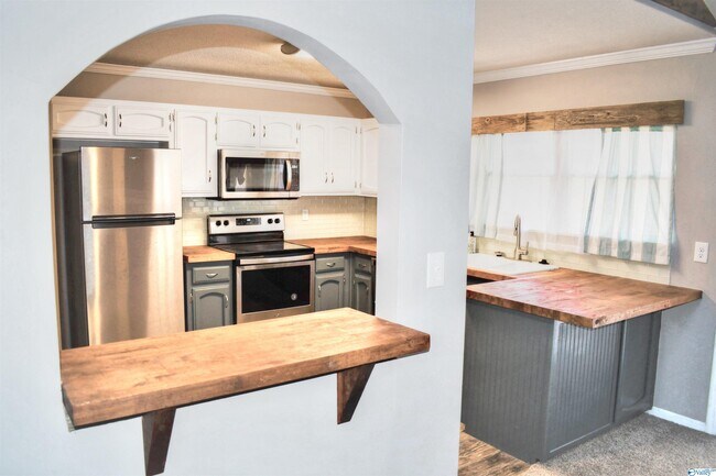 Building Photo - 1022 Branscomb Cir SE