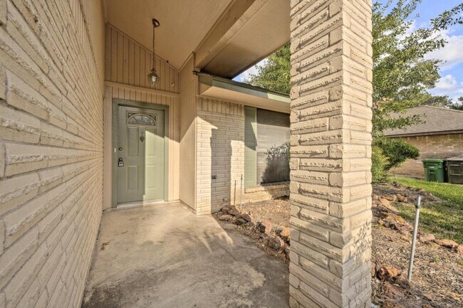 Foto del edificio - 2327 Shadbury Ct