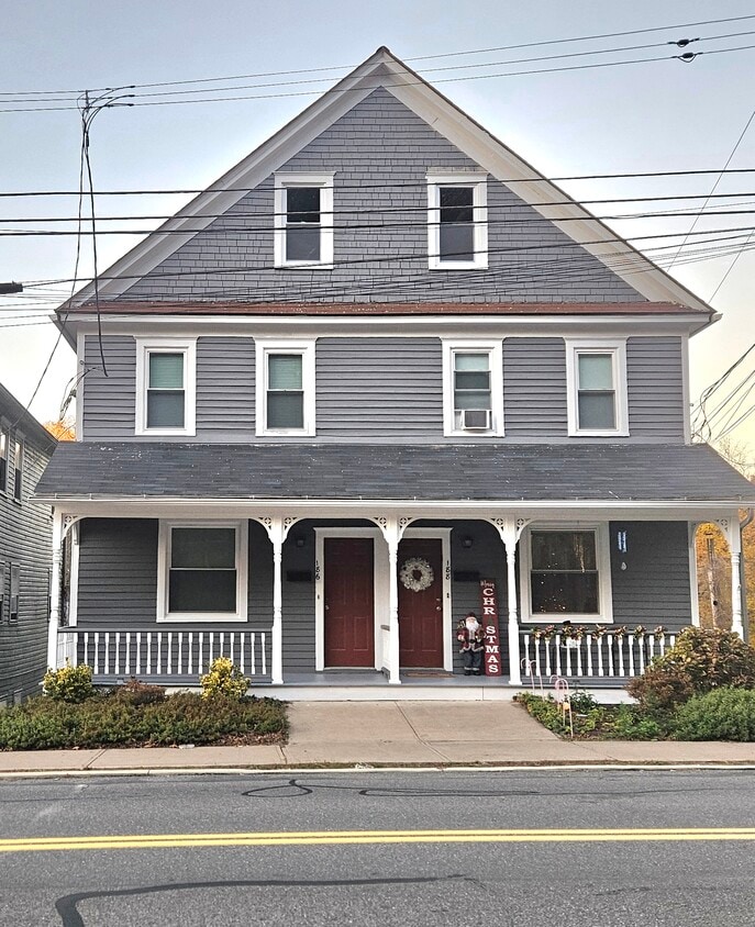 Front - 186 E Main St