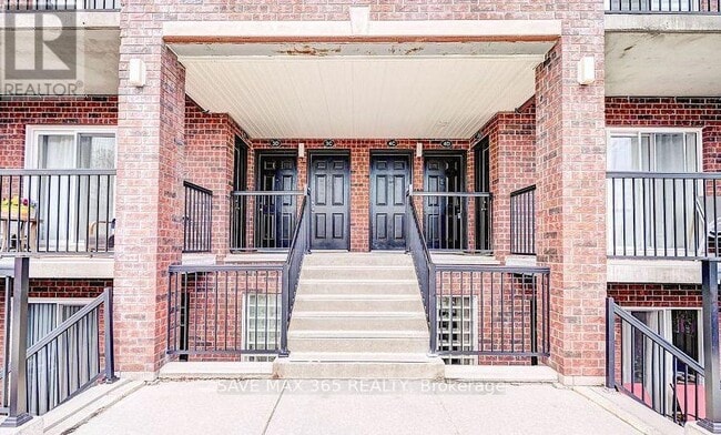 Building Photo - 45-45 Cedarhill Crescent