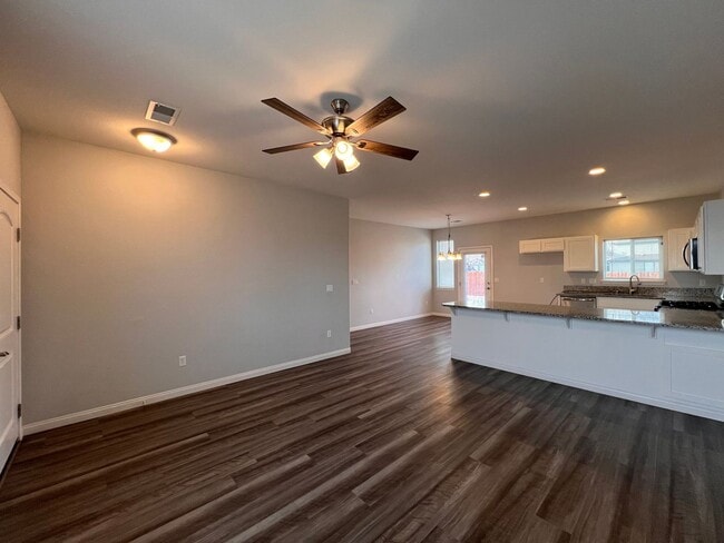 Foto del edificio - Newer 4 Bedroom Home in Fallon