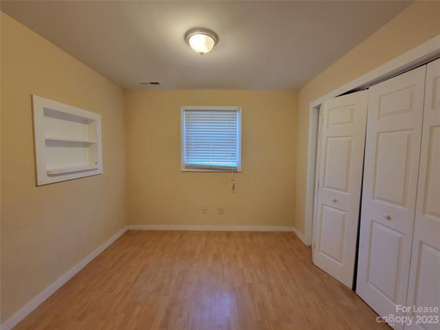 Building Photo - 105 Kluttz St