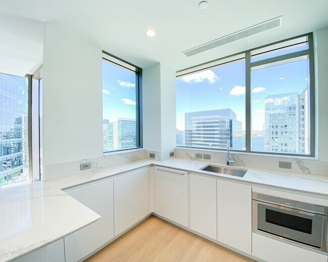 Building Photo - 133 Seaport Blvd