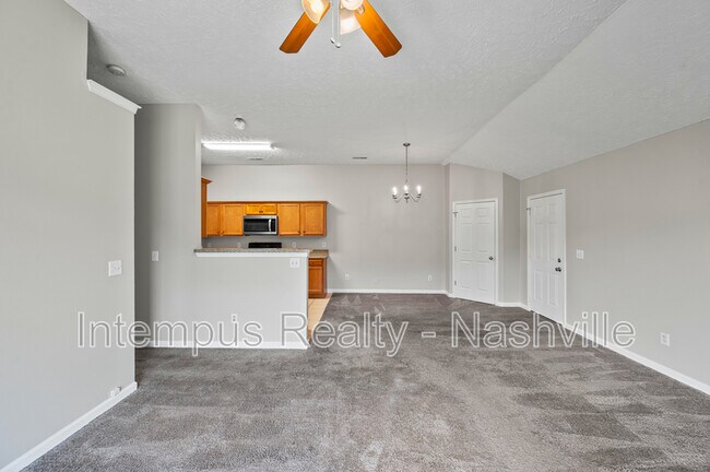 Foto del edificio - 553 Rose Cottage Cir