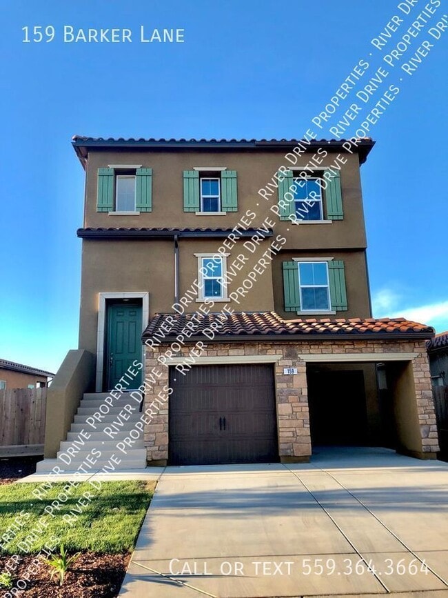 Building Photo - North Merced Beauty