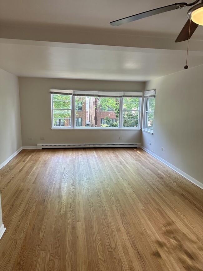 Foto del edificio - 5640 N Talman Ave
