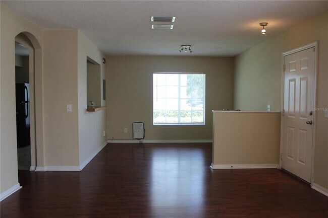 Building Photo - 7346 E Bank Dr