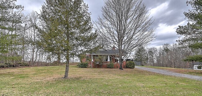 Foto del edificio - 6456 Blue Springs Pkwy