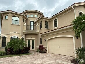 Building Photo - 16743 Picardy Way