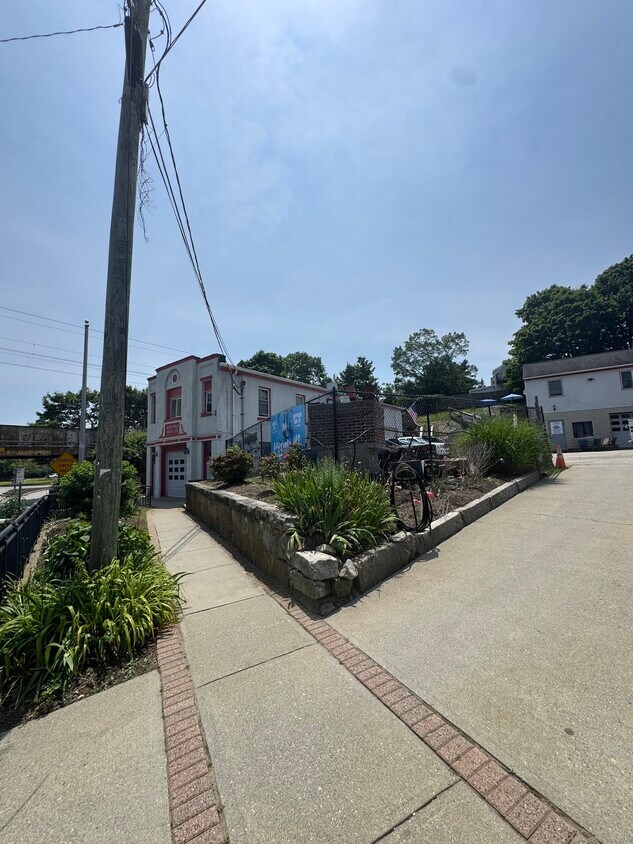 Foto principal - 245 Shaw St