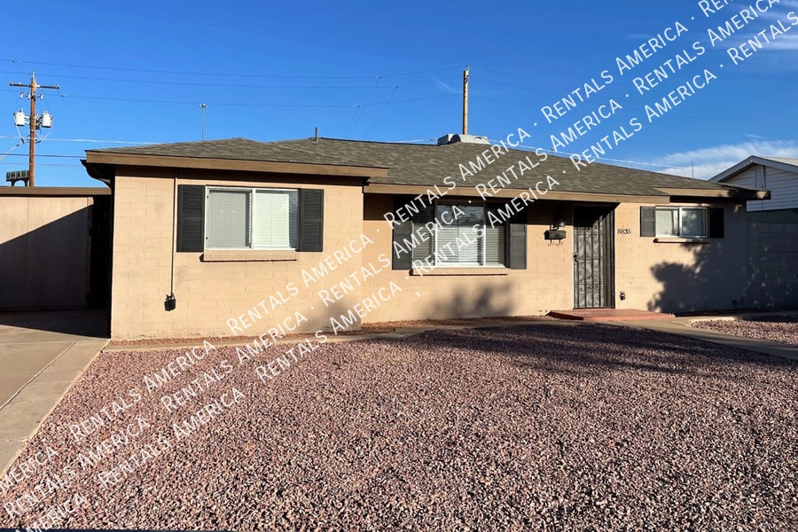Primary Photo - 8835 N 28th Ave