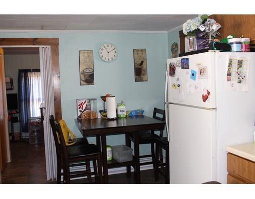 Building Photo - 292 Main St