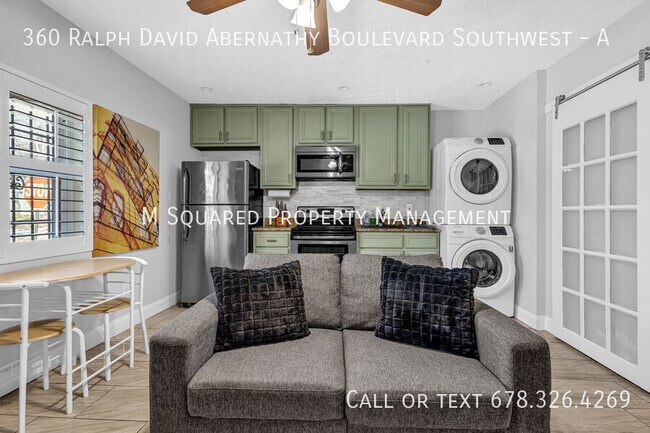 Foto del edificio - 360 Ralph David Abernathy Blvd SW