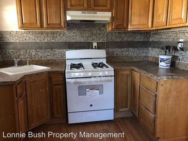 Building Photo - 2 br, 1 bath House - 3224 Killian Ave