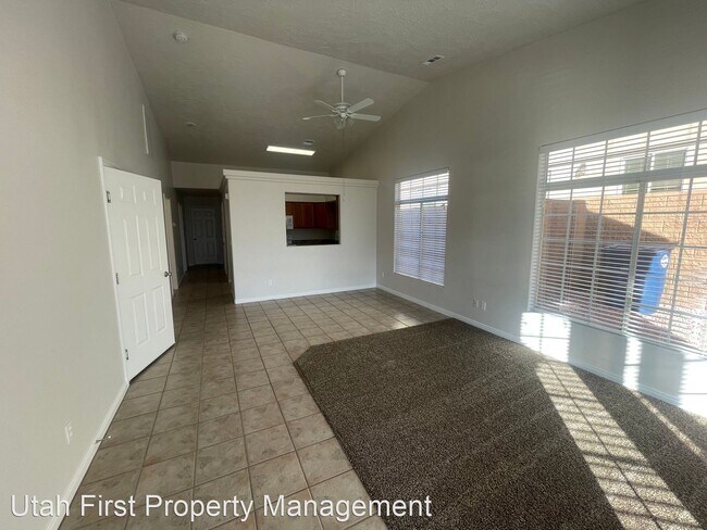 Foto del edificio - 2 br, 1.5 bath House - 144 s 6250 W