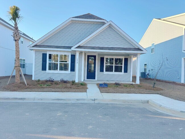 Foto del edificio - 192 Standing Oaks Dr