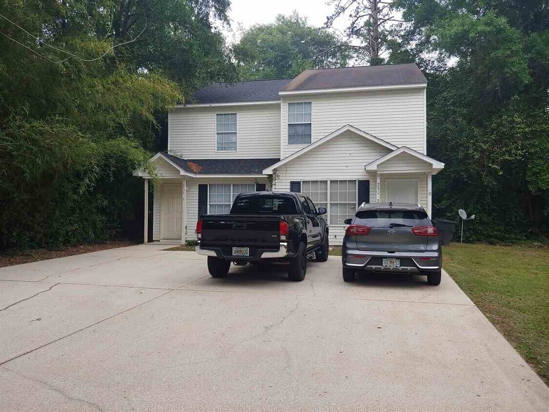 Primary Photo - 231 Dixie Dr
