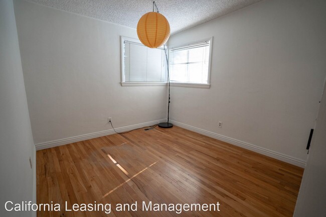 Building Photo - 3 br, 2 bath House - 3655 Montrose Avenue