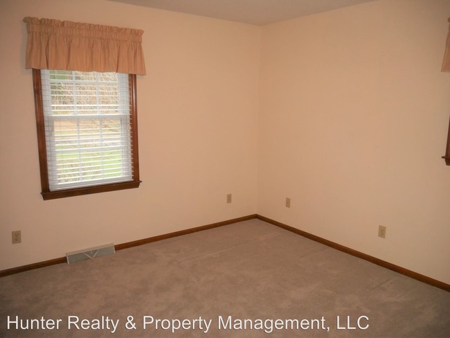 Building Photo - 3 br, 3 bath House - 7097 Idols Road