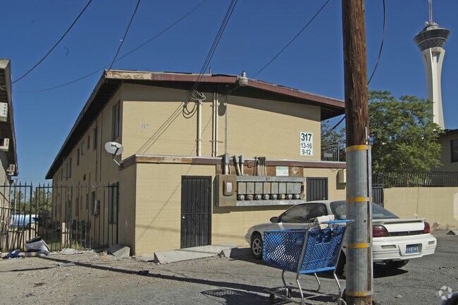 Foto del edificio - 317 W Cincinnati Ave