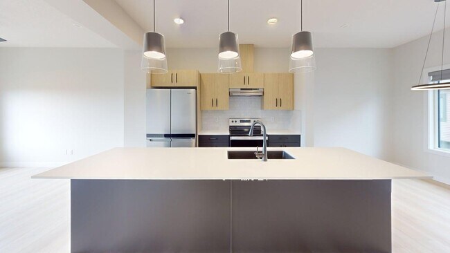 Building Photo - 2610-159 159 St SW