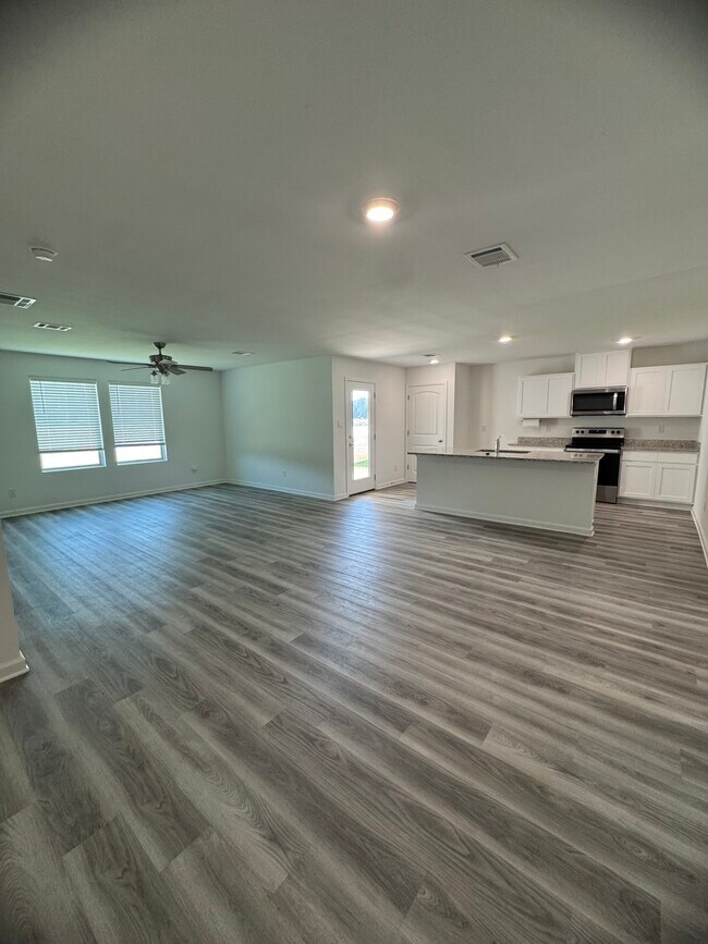 Foto del edificio - 35487 Grovemont Dr