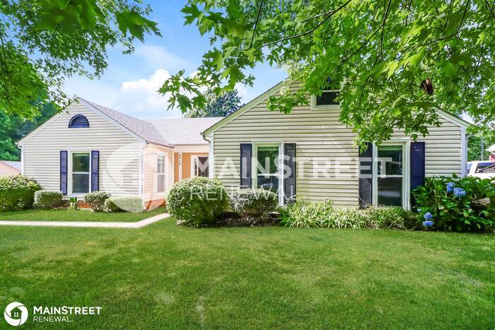 Primary Photo - 5510 Carlingford Ct, Charlotte, NC 28208