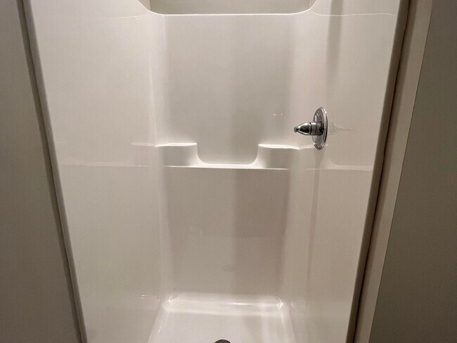 Foto del edificio - 367 Hillview Mls Blvd