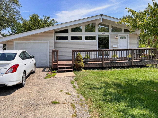 Building Photo - 5639 Main St