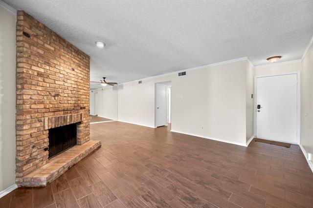 Foto del edificio - 15221 Berry Trail