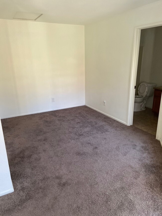 1136 W Blaine St Unit 203, Riverside, CA 92507 Apartments in Riverside, CA