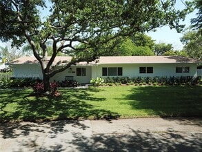 Building Photo - 10343 SW 114th St