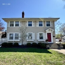 Building Photo - 411 W 60th Terrace