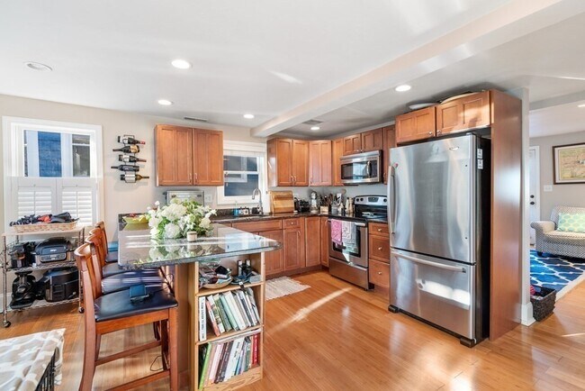 Foto del edificio - 6 Trenton St