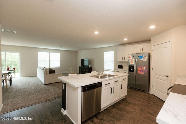 Building Photo - 2170 Englewood Ct