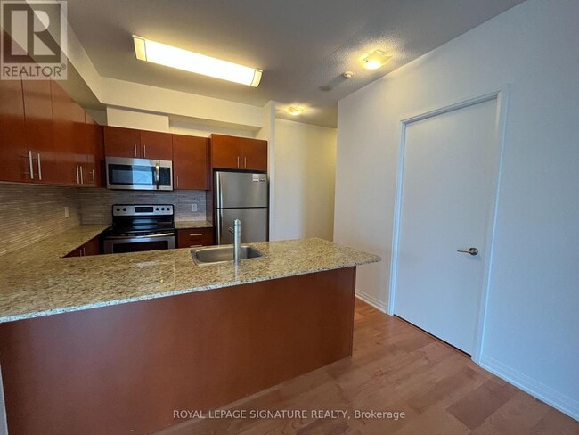 Building Photo - 25 Cole St