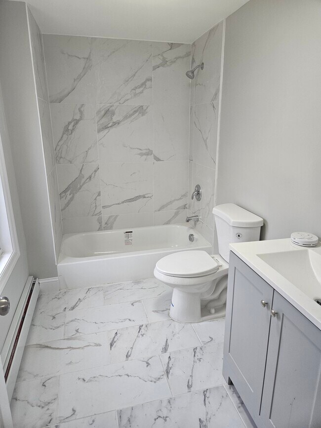 Foto del edificio - 132 Seymour Ave