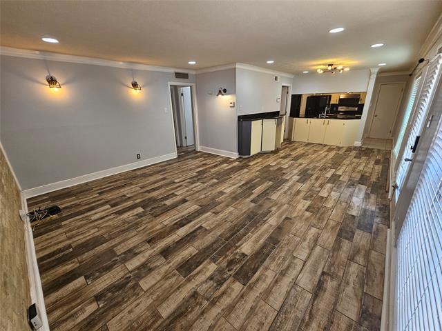 Building Photo - 5915 E University Blvd